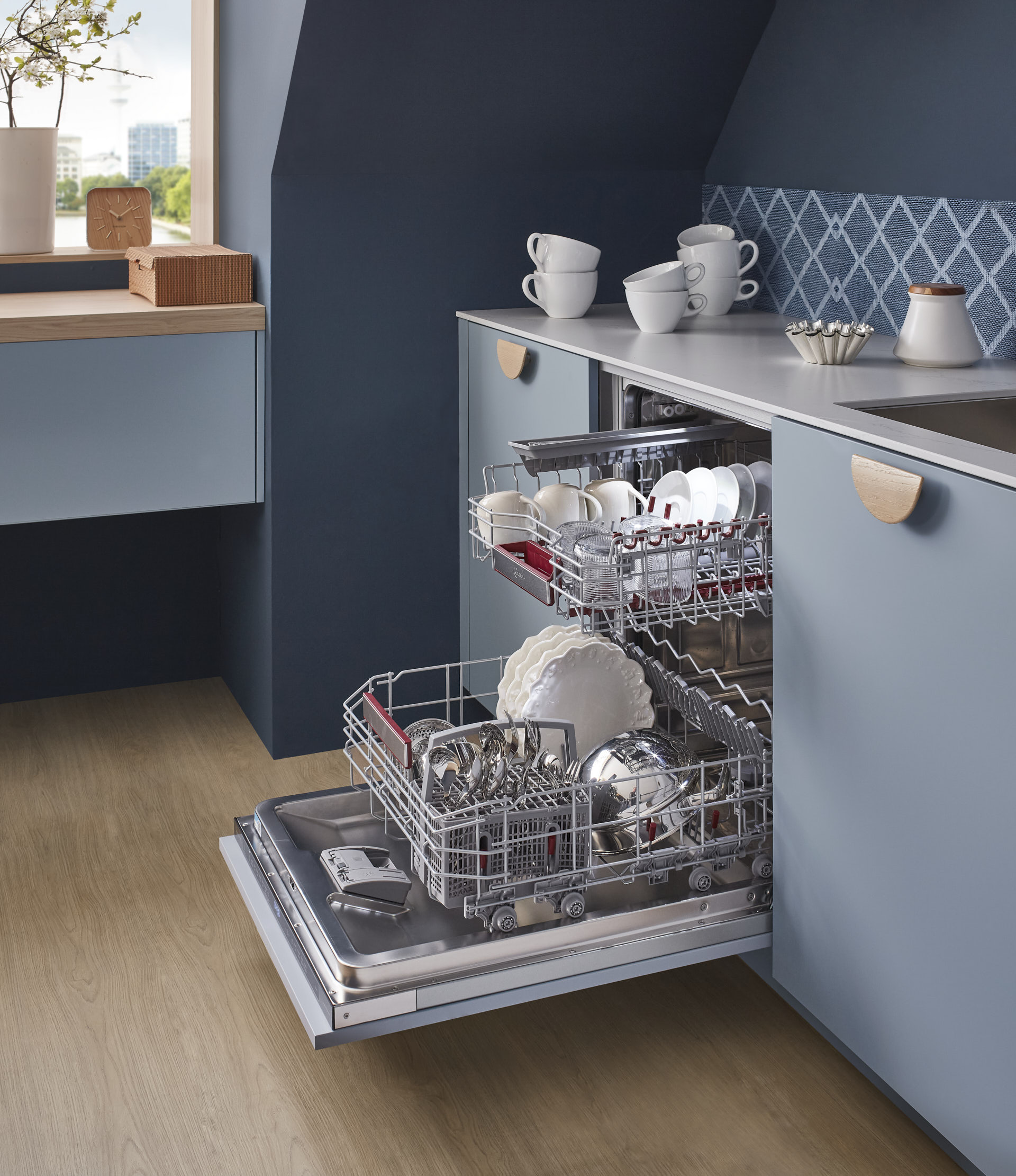 Nobilia-Küche Senso Scandi Blau mit Geschirrspüler